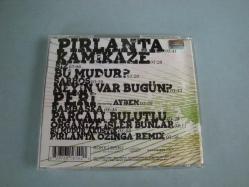 NİL KARAİBRAHİMGİL 