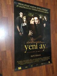 Alacakaranlık Yeni Ay sinema filmi afişi