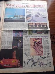 Pazar Postası Gazetesi - Turkish Newspaper - 7 Temmuz 1996 - Sayı 133 - Mesut Yılmaz zor durumda yazan Cengiz Kuşçuoğlu - Necmettin Erbakan'ın kurduğu koalisyon hükümeti - Ahmet Altan'ın arka mahallesi yazan Canan Barlas - paradokslar yazan Murat Belge - aile hukuku kavgası yazan Taha Akyol - kapalılık yozlaşma ahlaksızlaşma şiddet yazan Doğu Ergil - Renault Clio - Çalık grubunun Malatya sevdası - THY Swissair İşbirliği - borsada panik yapmayan kazanacak - RefahYol ekonomide ne yapabilir yazan Şeref Oğuz - kara para uyuşturucu ve siyaset yazan Ömer Servet - koalisyonda Refah Refah'ta koalisyonlar yazan Naki Özkan - Başkent kazanı yazan Mete Belovacıklı ve Cengiz Kuşçuoğlu - Son 20 yıldır dünyada ABD'ye yönelik saldırılar haritası - dünyada İslami hareketler ve Refah Partisi'nin farkı yazan Mustafa Özcan - en laik başbakan yazan Mehmet Ali Kılıçbay - 3. Uluslararası caz festivali başladı - Kevyn Lettau Unity fotoğraf - BMW güney sahillerinde - Feyyaz Berker'den Halis Komili'ye TÜSİAD