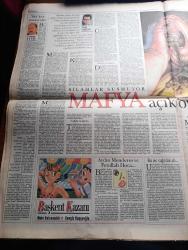 Pazar Postası Gazetesi - Turkish Newspaper - 10 Haziran 1995 - Sayı 77 - Çiller yine rüzgarı arkasına aldı yazan Cengiz Kuşçuoğlu - Cumhuriyet ve militarizm yazan Ömer Servet - Yahudi düşmanlığı yazan Murat Belge - siyaset üstüne söylentiler yazan Canan Barlas - Kürt sorunu - Türkiye'nin batılılaşma ve demokratikleşme açmazı yazan Tülay Özüerman - BankEkspres bankacılığın Vakko'su yazan Güler Kömürcü - silahlar susmuyor Mafya açık oynuyor görüş Murat Çulcu - Aydın Menderes ve Fethullah Gülen hoca - Doğu sorununu anlamak yazan Doğu Ergil - Uzakdoğu mucizesinin sırrı yazan Sami Kohen - Ne olmuş bu Kızılordu'ya böyle yazan Dinçer Güner - üç kağıtçıların egemenliği Kleptokrasi yazan Dinçer Güner - fotoğrafçı İbrahim Tuna'ın ilginç bir tekniği var - devleti arayanlarla devletten yardım isteyenler yazan Burçak Evren - bizde olmaz demeyin uyuşturucu Türkiye'nin de kapısını çalıyor yazan Naki Özkan - dil oğlanları ve tercümanlar - Toprakbank genel müdürü Mevlüt Aslanoğlu 1994 krizi