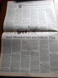 Pazar Postası Gazetesi - Turkish Newspaper - 12 Mart 1994 - Sayı 12 - muhafazakarlar Refah Partisine neden karşı yazan Nihal Mete - dolar ve seçim yazan Fikret Bila - Asya kaplanlarının neoliberalizm coşkusu yazan Canan Barlas - şeyhülislamlıktan diyanete yazan Hikmet Özdemir - çok hukuk tartışması yazan Taha Akyol - Tansu Çiller yargılanacak mı yazan Ömer Servet - Sabancı yeni yatırımları durdurdu - hazine meteliğe kurşun atıyor yazan Şeref Oğuz - Türkiye Müslümanları ve demokrasi yazan Ruşen Çakır - taklitçilik üzerine yazan Mehmet Ali Kılıçbay - Şark meselesinin son halkası PKK yazan Nilüfer Yalçın - Bosna dramında umut perdesi yazan Sami Kohen - çirkin ama çekici Gerard Depardieu yazan Serhat Ayan - yeni çıkan kitaplar - Türkiye'de on yılın caz panoraması - Kazakistan ABD gizli petrol yolu haritası - Petrol güzergahında Türkiye yok  - süperler dönüyor yazan Dinçer Güner - Yeltsin doktrini - Boşnak Hırvat federasyonu planı - Bir GATE'den öbürüne yazan Hüseyin Baş - Cezayir sendromu