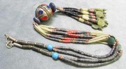 EsKi DOĞAL TAŞLI GüMüŞLü UZUN KOLYE...