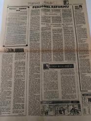 DÜNYA GAZETESİ - DOĞUM GÜNÜ HEDİYESİ (TURKISH NEWSPAPPER) - 10 EYLÜL 1970 - SADECE TEK YAPRAKTIR -Nixon-Denktaş-Munif Akmanoğlu-Osman Güralp-İzmirin kurtuluşu törenlerle kutlandı-İran Dışişleri Bakanı dan Tahrana döndü-Ammanda şiddetli çarpışmalar başladı-Gerillalar bir yolcu uçağını daha kaçırdılar-Kaçırılan uçak yolcularının bırakılması gecikiyor Ankarada Yeşilköy havaalanlarında tedbirler alındı-Çağlayangil Kanadayı resmen ziyaret edecek-Maliyet hesapları sıkı kontrole tabi tutulacak-Sıkıyönetim Mahkemesi altı sanığı mahkûm etti-T İ P İl Başkanı sendikayı bastı-POLİTİKA-Alman uzmanlar trafiğimize çare bulacak-Yapı ve Kredi Bankası 21 inci çalışma yılına başladı-Karşılıklı-Başbakanın Yugoslavya gezisi-Personel reformu-Hindi Çin yarımadasında anti komünist mihver teşekkülüne doğru-Pratik bilgiler-Karga bana dedi ki-Ölüm korkusu-Takvim
