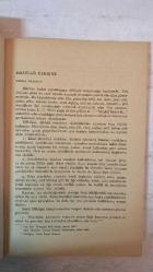 TÜRK DİLİ, AYLIK DİL VE YAZIN DERGİSİ - 1 NİSAN 1968 SAYI: 199 NERMİ UYGUR: İNSAN AÇISINDAN - SABAHATTİN KUDRET AKSAL: AYNA - METİN ELOĞLU: OSMANLI - TURGUT UYAR: İÇERİ GİREN'E - KEMAL DEMİRAY: EDATLAR ÜZERİNE - TAHSİN SARAÇ: BİR KIL BOYUNLUNUN YERSİZ ÖLÜMÜ İÇİN - MEHMET TUĞRUL: TÜMLEÇ TARTIŞMASI ÜZERİNE - BEHÇET KEMAL ÇAĞLAR: TÜRK DESTANINDAN, TÜRK MASALINDAN ÇAĞDAŞ ROMANA - ALİ PÜSKÜLLÜOĞLU: TÜRKÜ - SALAHADDİN KÜÇÜK: GÜNÜMÜZÜN FELSEFESİ - TALÂT SAİT HALMAN: ÜSKÜDAR - HİKMET DİZDAROĞLU: ESKİ TÜRK EDEBİYATINDA NAZIM - ERDOĞAN ALKAN: ŞAPKA - ABDÜLKADİR BULUT: GİZ - H. RIDVAN ÇONGUR: ULUSLARARASI TERİMLER VE ÖZLEŞME AKIMI - VOLKAN VURAL: KUĞU - SALAH BİRSEL: FRANSIZ TİYATROSU 67 - M. NURİ AYVALI: KEKLİK TÜRKÜSÜ - ÜLKÜ ULUIRMAK: BEKLEMESİZ - ORHAN ASENA: YURTTAŞ A - MEHMET TANER: ÇIPLAK ODADA BÜYÜ - TALİP APAYDIN: TÜRKÜCÜ AHMET  OLAYLAR VE GERÇEKLER -  86 SAYFA