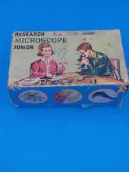 ORİJİNAL DÖNEM ÜRÜNÜ KOLEKSİYONLUK ÇOCUK MİKROSKOPU