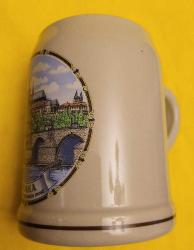 HİÇ KULLANILMAMIŞ PORSELEN TANKART BİRA BARDAĞI. EV BÜFESİNDEN ÇIKMA.