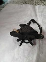 Antika görünümlü kaplumbağa yağ kandili