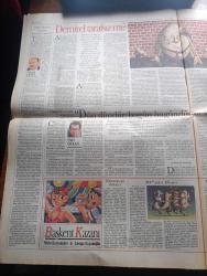 Pazar Postası Gazetesi - Turkish Newspaper - 10 Şubat 1996 - Sayı 112 - siyasette zor günler yazan Cengiz Kuşçuoğlu - Arkaik toplum ilkeleri ile modern toplum arayışı yazan Canan Barlas - biraz sosyoloji yazan Murat Belge - Adalet kimin işi yazan Mehmet Ali Kılıçbay - enflasyon tehdidi yazan Aydın Ayaydın - Refah Partisi ve iktidar sorunu yazan Taha Akyol - şiddet dalkavukluğu ya da terörizm haberciliği yazan Doğu Ergil - Avrupa'da Top 10 Albüm - İpana'dan süt dişlerine özel macun ve fırça - milletlerin yeni zenginliği insan yazan Şeref Oğuz - Cimri Brad Pitt - Demirel tarafsız mı yazan Cengiz Kuşçuoğlu ve Mete Belovacıklı - Ali Bulaç ve BBP - Refah Partisinin iftarı - İtalya'da bizim gibi yazan Sami Kohen - İran'a kadın cumhurbaşkanı - Irak'ta soğuk soykırım yazan Dinçer Güner - Sefiller yazan Ahmet Mithat - uluslararası 4. Boyut çevre belgeseli - CIA raporu ve halkın tüketim kalıbı - 1995 Venedik Film festivali altın Aslan ödülünü alan Cyclo vizyona giriyor - Sherazam Mazari Citibank