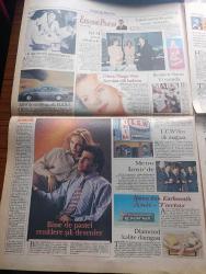 Pazar Postası Gazetesi - Turkish Newspaper - 23 Eylül 1995 - Sayı 92 - Çiller'i tasfiye planı yazan Cengiz Kuşçuoğlu - sosyalizmin geleceği toslaması yazan Canan Barlas - Fransa ne yapıyor yazan Murat Belge - KİT sendikacılığı yazan Taha Akyol - seçim öncesi koalisyon yazan İbrahim Betil - Hollanda kraliyet hava yolları Türkiye'de yeni ofisinde - LCW'ye ait ilk mağaza Şirinevlerde açıldı fotoğraf - metro market İzmir'de - diyalog sorunu yazan Aydın Ayaydın - Beymen status 10 yaşında - medyada yargısız infaz yazan Naki Özkan - Murat Karayalçın'a bin yıllık ceza - sorunlu komşular çemberi yazan Sami Kohen - BM ele talkın verir yazan Dinçer Güner - Meg Ryan aslında bizden biri fotoğraf - Atıf Yılmaz yazan Burçak Evren - Çatalhöyük'te yazılar yeniden başladı - 3M pratik yaşamın diğer adı - Yeşil kundura yönetim kurulu başkanı Mustafa Yeşil ayakkabıyı seviyorum Fotoğrafı - aldatan erkekler - CIA'de eskilerin kavgası - Alarko doğalgaz - Bulgar meclisi meteliksiz - Esat kıratlıoğlu