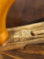 Antika Bilgery Ütü