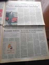 Pazar Postası Gazetesi - Turkish Newspaper - 5 Mayıs 1996 - Sayı 124 - Ortaklar kapıştı Erbakan bekliyor yazan Mete Belovacıklı - Ulus kavramı yeniden şekillenirken yazan Mehmet Ali Kılıçbay - uzlaşmalar yazan Murat Belge - değişim ve ahlak üzerine düşünceler yazan Canan Barlas - Cumhuriyet laiklik demokrasi ve çocukları yazan Ömer Servet - siyasi lider olarak Özal Taha Akyol - Kinetix İle Yere Sağlam Basın - Avrupa Müzik Top 10 - DYP'leşen ANAP'ta yeni kadrolaşma Yazan Naki Özkan - erken seçim olasılığı - sansasyon gazeteciliği yüz yaşında - 60'lık Pavarotti'nin sevgilisi 26 yaşında - AIDS için kırmızı alarm - uyuşturucu AIDS'in binek taşı - Tuğçe San'ın Avrupa çıkartması - İstanbul kanatlarımın altında filmi - bütün eserleri ile Füruzan - Zeytinoğlu motorlu taşıtlar A.Ş. Genel Müdürü Mehmet Zeytinoğlu Alfa müşterisi özeldir - Yapı Kredi bankası'nın hazırladığı Yapı Kredi Vedat Nedim Tör müzesi'nde sergilediği gramofon ve taş plak sergisi büyük ilgi gördü - İMKB kapanış