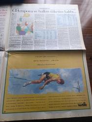 Pazar Postası Gazetesi - Turkish Newspaper - 10 Şubat 1996 - Sayı 112 - siyasette zor günler yazan Cengiz Kuşçuoğlu - Arkaik toplum ilkeleri ile modern toplum arayışı yazan Canan Barlas - biraz sosyoloji yazan Murat Belge - Adalet kimin işi yazan Mehmet Ali Kılıçbay - enflasyon tehdidi yazan Aydın Ayaydın - Refah Partisi ve iktidar sorunu yazan Taha Akyol - şiddet dalkavukluğu ya da terörizm haberciliği yazan Doğu Ergil - Avrupa'da Top 10 Albüm - İpana'dan süt dişlerine özel macun ve fırça - milletlerin yeni zenginliği insan yazan Şeref Oğuz - Cimri Brad Pitt - Demirel tarafsız mı yazan Cengiz Kuşçuoğlu ve Mete Belovacıklı - Ali Bulaç ve BBP - Refah Partisinin iftarı - İtalya'da bizim gibi yazan Sami Kohen - İran'a kadın cumhurbaşkanı - Irak'ta soğuk soykırım yazan Dinçer Güner - Sefiller yazan Ahmet Mithat - uluslararası 4. Boyut çevre belgeseli - CIA raporu ve halkın tüketim kalıbı - 1995 Venedik Film festivali altın Aslan ödülünü alan Cyclo vizyona giriyor - Sherazam Mazari Citibank