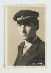 FOTO FAHRİ SEYREK ÇEKİMİ KÜÇÜK EBAT ŞAPKALI ESKİ TALEBE FOTOĞRAFI...