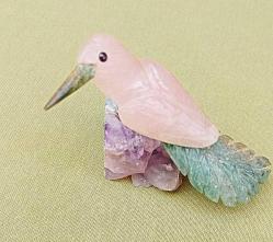 Doğal taştan minik kuş