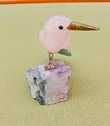 Doğal taştan minik kuş