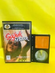 SOĞUK MEZAR (SHALLOW GRAVE )  BETA KORKU FİLMİ