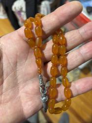 İsrafil erdoğmuş ustanın özel döküm malzemelerinde birebir Osmanlı benzetme sıkma kehribar tespih İsrafil erdoğmuş ustanın malzemelerini bilen bilir tespih elinize geldiğinde ne dediğimi anlarsınız patinleri üzerinde piyasa mallarıyla karıştırmayın lütfen