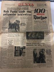 DÜNYA GAZETESİ - DOĞUM GÜNÜ HEDİYESİ (TURKISH NEWSPAPPER) - 24 EKİM 1966 - SADECE TEK YAPRAKTIR -Cevdet Sunay-Süleyman Demirel-Fatih Rıfkı Atay-M. Şevki YAZMAN-Necdet KURDAKUL-Mazlum USLUATA-Halk Partisi içinde yeni gelişmeler bekleniyor-C.H.P. si Parti Meclisi Seçimi neticesine göre grup yöneticileri arasında da değişiklik bekleniyor-Kurultayda seçilen Parti Meclisi bugün yeni Genel Sekreteri seçecek-Teknikerler ölüm orucuna dün başladılar-Cumhurbaşkanı Ankara’ya döndü-A.P. büyük Kongresi hazırlıkları başladı-Yurt dışındaki işçilere kredi verilecek-Batı Trakya’daki Türk okulları yakında öğretime başlayacak-Deprem bölgesinde yapılan barakalarda bazı hatalar var-Meclisin yeni döneminde ele alınacak olan tasarılar-Fisko Birlik emrine verilen 600 milyon arttırılacak-Milliyetçi Çin heyeti Ankara’da-50 yıl sonra Mehmetçik Avrupa’da-Viyanalılar ve Türkler-Endüstrileşme ve sosyal yaşantı-İsrail’e karşı savaş yüzünden Arab ülkeleri çatışıyor-Atatürk’ün devletçilik devrimcilik ve laiklik ilkele