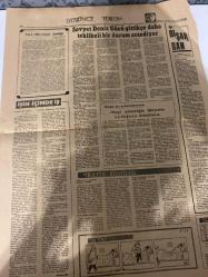 DÜNYA GAZETESİ - DOĞUM GÜNÜ HEDİYESİ (TURKISH NEWSPAPPER) - 29 MART 1969 - SADECE TEK YAPRAKTIR -Fahri Baha ATAY-Cevdet YAKUP-Ed LACY-Muharrem ATLIKAN-Ege bölgesindeki deprem can ve mal kaybına sebep oldu-50 kişinin öldüğü bildiriliyor-Amerikan B Elçisi Komer geri alınıyor-Romanya Devlet Başkanı İzmir’de-Fidan dikmek için açılan çukur içinden 7 ceset çıktı-Pakistan’da sessizlik var-Gençler Rus Elçisi ile ilgili bildiri yayınladılar-Halk Bankası kredi limitini arttırdı-Toplum polisi gazetecileri copladı-Hastış Holding Dresner Bank’la anlaştı-Sovyet Deniz Gücü gittikçe daha tehlikeli bir durum arzediyor-İşin içinde iş-Dışardan-Pratik bilgiler-Takvim-Dr. Çat-Bozz