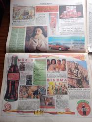 Pazar Postası Gazetesi - Turkish Newspaper - 10 Şubat 1996 - Sayı 112 - siyasette zor günler yazan Cengiz Kuşçuoğlu - Arkaik toplum ilkeleri ile modern toplum arayışı yazan Canan Barlas - biraz sosyoloji yazan Murat Belge - Adalet kimin işi yazan Mehmet Ali Kılıçbay - enflasyon tehdidi yazan Aydın Ayaydın - Refah Partisi ve iktidar sorunu yazan Taha Akyol - şiddet dalkavukluğu ya da terörizm haberciliği yazan Doğu Ergil - Avrupa'da Top 10 Albüm - İpana'dan süt dişlerine özel macun ve fırça - m- Cimri Brad Pitt - - Ali Bulaç ve BBP - Refah Partisinin iftarı - İtalya'da bizim gibi yazan Sami Kohen - İran'a kadın cumhurbaşkanı - Irak'ta soğuk soykırım yazan Dinçer Güner - Sefiller yazan Ahmet Mithat - şiirin basamaklarında bir genç adam Ayhan Bozkurt yazan Ahmet Ümit - Uluslararası 4. Boyut çevre belgeseli - CIA raporu ve halkın tüketim kalıbı - 1995 Venedik Film festivali altın Aslan ödülünü alan Cyclo vizyona giriyor -  Citibank Genel Müdürü Sherazam Mazari ile söyleşi fotoğraf