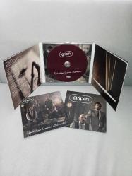 CD Gripin yalnızlığın çaresini bulmuşlar albümü. Orijinal. Kitapçık mevcut. Disk 10 üzerinden 9 sorunsuz çalışıyor. koleksiyonluk