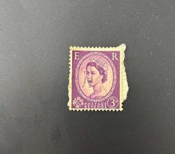 İngiltere Pulu - England Stamp - Mektup Zarfından Kesilmiş /Postadan Geçmiş Pul Filateli - DAMGALI - KRALİÇE II. ELIZABETH TEMALI PUL, 3 PARA - YABANCI PULLAR - NOSTALJİK DOĞUM GÜNÜ HEDİYESİ