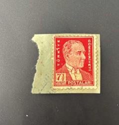 Türk Pulu - Turkish Stamp - Mektup Zarfından Kesilmiş /  Postadan Geçmiş Pul Filateli - DAMGALI - ATATÜRK TEMALI PUL,  7 1/2 KURUŞ - Türkiye Cumhuriyeti - NOSTALJİK DOĞUM GÜNÜ HEDİYESİ