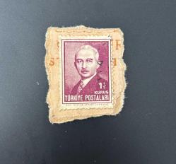 Türk Pulu - Turkish Stamp - Mektup Zarfından Kesilmiş /  Postadan Geçmiş Pul Filateli - DAMGALI -İSMET İNÖNÜ TEMALI PUL,  1 1/2 KURUŞ - Türkiye Cumhuriyeti - NOSTALJİK DOĞUM GÜNÜ HEDİYESİ