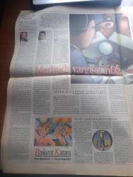 Pazar Postası Gazetesi - Turkish Newspaper - 23 Eylül 1995 - Sayı 92 - Çiller'i tasfiye planı yazan Cengiz Kuşçuoğlu - sosyalizmin geleceği toslaması yazan Canan Barlas - Fransa ne yapıyor yazan Murat Belge - KİT sendikacılığı yazan Taha Akyol - seçim öncesi koalisyon yazan İbrahim Betil - Hollanda kraliyet hava yolları Türkiye'de yeni ofisinde - LCW'ye ait ilk mağaza Şirinevlerde açıldı fotoğraf - metro market İzmir'de - diyalog sorunu yazan Aydın Ayaydın - Beymen status 10 yaşında - medyada yargısız infaz yazan Naki Özkan - Murat Karayalçın'a bin yıllık ceza - sorunlu komşular çemberi yazan Sami Kohen - BM ele talkın verir yazan Dinçer Güner - Meg Ryan aslında bizden biri fotoğraf - Atıf Yılmaz yazan Burçak Evren - Çatalhöyük'te yazılar yeniden başladı - 3M pratik yaşamın diğer adı - Yeşil kundura yönetim kurulu başkanı Mustafa Yeşil ayakkabıyı seviyorum Fotoğrafı - aldatan erkekler - CIA'de eskilerin kavgası - Alarko doğalgaz - Bulgar meclisi meteliksiz - Esat kıratlıoğlu