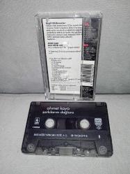Kaset Ahmet Kaya şarkılarım dağlara albümü. Orijinal sorunsuz çalışıyor
