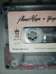 Kaset Ahmet Kaya yorgun demokrat albümü. Orijinal, 1987 dönem Kağıt Baskı. Kartonet tertemiz. Kaset sorunsuz çalışıyor