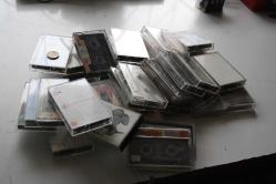 31 ADET BOŞ KASET KUTUSU LOTU İÇLERİ DOLU DETAYLAR ACIKLAMADA (BÜYÜK RAF