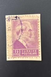 Türk Pulu - Turkish Stamp - Mektup Zarfından Kesilmiş /  Postadan Geçmiş Pul Filateli - DAMGALI -İSMET İNÖNÜ TEMALI PUL,  1 1/2 KURUŞ - Türkiye Cumhuriyeti - NOSTALJİK DOĞUM GÜNÜ HEDİYESİ