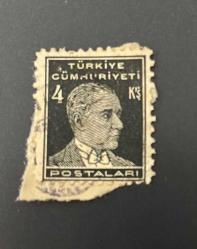 Türk Pulu - Turkish Stamp - Mektup Zarfından Kesilmiş /  Postadan Geçmiş Pul Filateli - DAMGALI - ATATÜRK TEMALI PUL, 4 KURUŞ - Türkiye Cumhuriyeti - NOSTALJİK DOĞUM GÜNÜ HEDİYESİ