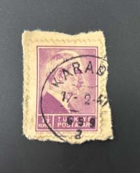 Türk Pulu - Turkish Stamp - Mektup Zarfından Kesilmiş /  Postadan Geçmiş Pul Filateli - DAMGALI -İSMET İNÖNÜ TEMALI PUL,  1 1/2 KURUŞ - Türkiye Cumhuriyeti - NOSTALJİK DOĞUM GÜNÜ HEDİYESİ