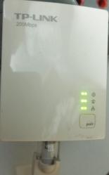 TP-LINK TL-PA2010 200 Mbps Powerline Adaptör ( Kablolu İnternet çoğaltıcı KİT , Sorunsuz, İkinci El)