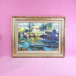 İMZALI ÇERÇEVELİ SAHİLDE TEKNELER TEMALI YAĞLIBOYA RESİM