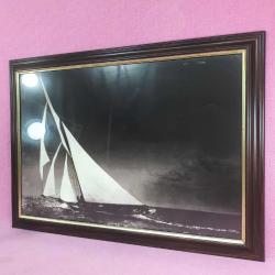 VINTAGE ÇERÇEVELİ YELKENLİ TEKNE SİYAH BEYAZ RESİM
