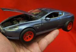 BÜYÜK BOY METAL KOLEKSİYONLUK MODEL ARABA