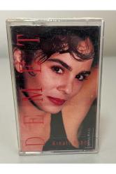 Demet Sağıroğlu Kınalı Bebek Kaset (Sıfır Jelatinli)