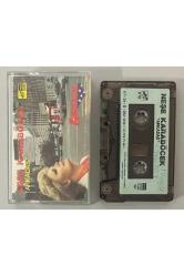 Neşe Karaböcek Arkadaş Kağıt Baskı Kaset