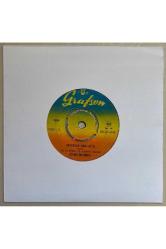 Zeki Müren Senede Bir Gün - Yemin Ettim Bir Kerre 45’lik plak (Orijinal Dönem Baskı)