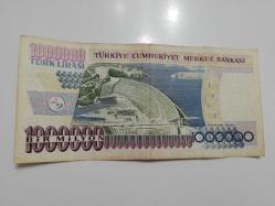 1 MİLYON TÜRK LİRASI 1000000 SERİ B83 116951 çil altı temiz