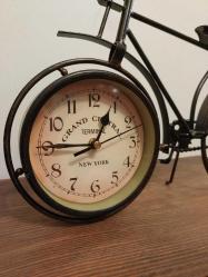 Metal Bisiklet Masa Saati