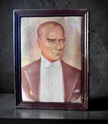 Atatürk Kumaş üzeri baskı eski ahşap duvar tablosu 23 x 32 cö