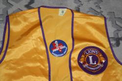 1980'lerden Kalma LIONS INTERNATIONAL Üyelik Ödülü Wisconsin Yeleği VE BROŞ  (KİTAP RAF