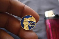 VİNTAGE  LİONS  İNTERNATİONAL ROZET-BROŞ-MADALYA  DETAYLAR RESIMLERDE (ÇİFT RAF PLASTIK KUTU 4