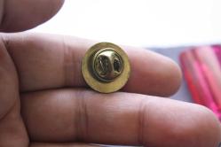 VİNTAGE  Rotary International ROZET-BROŞ-MADALYA  DETAYLAR RESIMLERDE (ÇİFT RAF PLASTIK KUTU  12