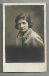 TURAN FOTOĞRAFHANESİ DİVAN YOLU / GENÇ HANIMIN STÜDYO FOTOĞRAFI...