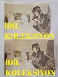 ELİF PEKTAŞ'IN ORİJİNAL 2'Lİ FOTOĞRAF SETİ  - 16 x 12 cm EBADINDA  - ELİF PEKTAŞ, İNTİHAR GİRİŞİMİ SONRASI HASTA YATAĞINDA DİNLENİRKEN ÇEKİLMİŞ 2 FARKLI KARE (AÇIKLAMAYI OKUYUNUZ) 1976